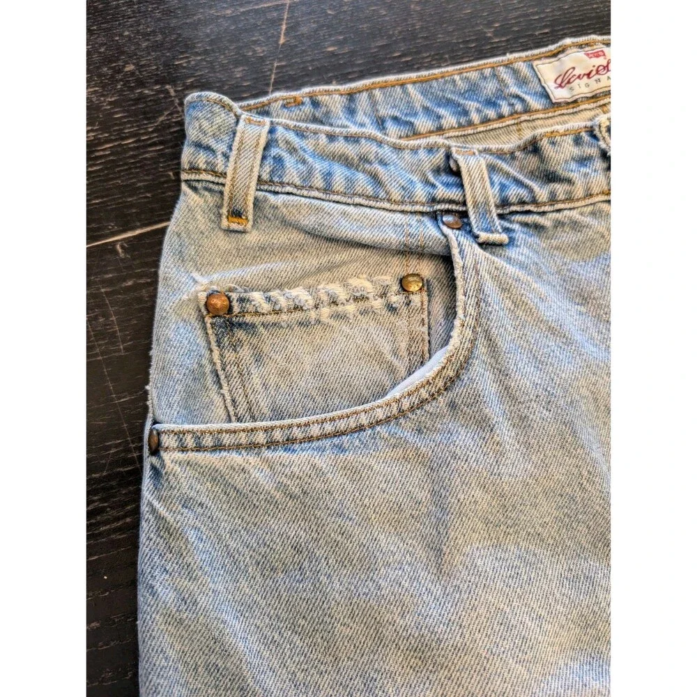 VTG Levi’s 545 Signature Loose Fit Jeans Mens 34x31 Baggy Light Wash Bronze Tab